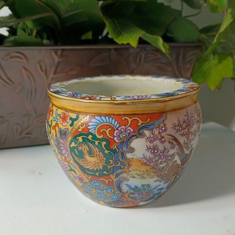 Vintage Asian Floral Porcelain Small Bowl Chinoiserie Mini Cup Gold Trim